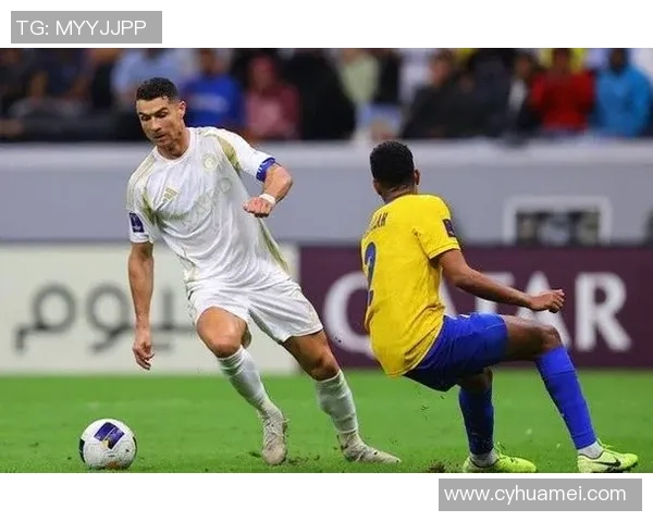 从草根到巅峰逆袭之路揭示足球球星如何打破命运束缚成就传奇