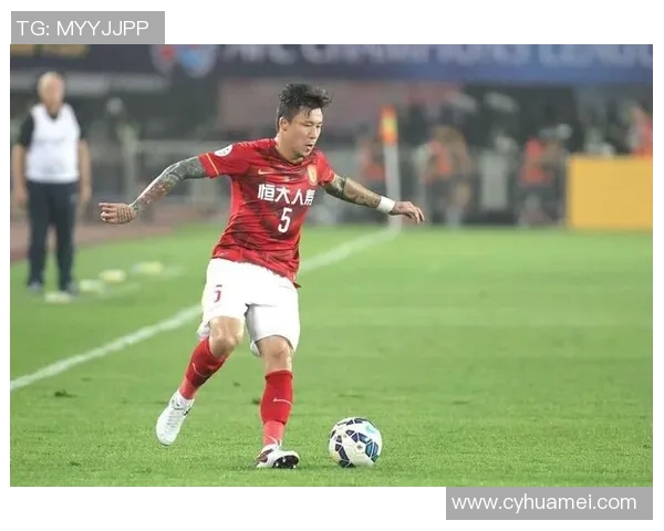 恒大最红国足球星的成长历程与未来展望分析