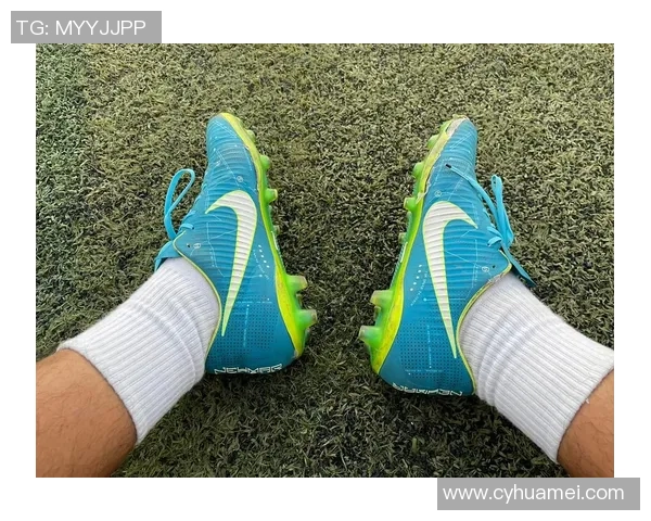 暗煞系列足球鞋球星专属定制款呈现卓越性能与风格完美结合 暗煞系列足球鞋球星专属定制款呈现卓越性能与风格完美结合