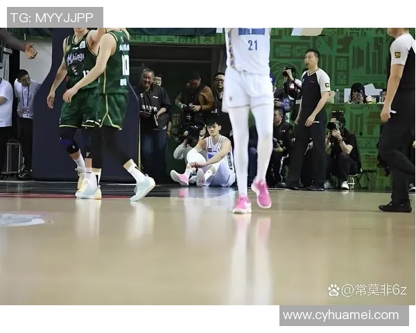 篮球巨星转战足球场的传奇人物揭秘和跨界挑战之路