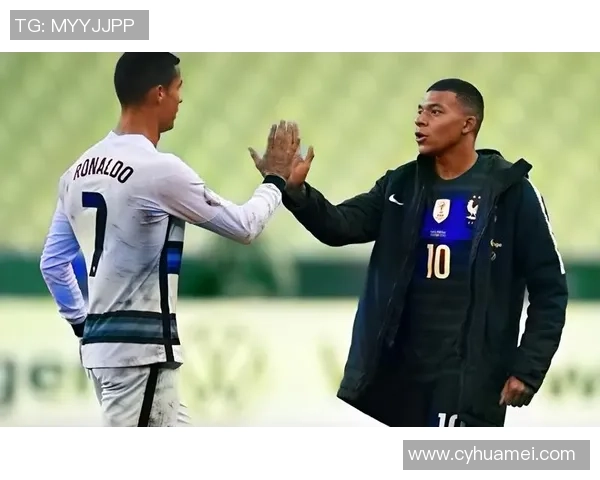 足球巨星背后的家族故事 亲属成员如何影响球员成长与事业